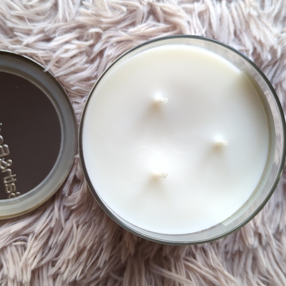 Bath & Body Works In The Stars 3 Wick Candle ✨ - Picture 2 of 3